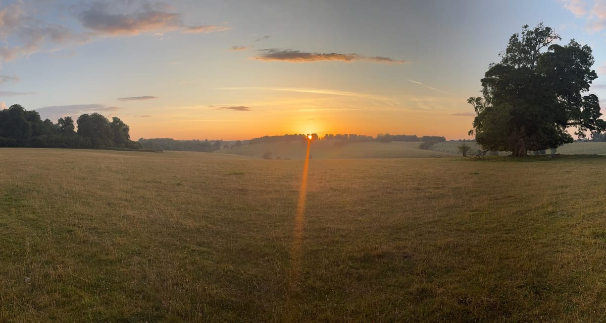 Lodge Park Long Barrow is the centre of the Universe!